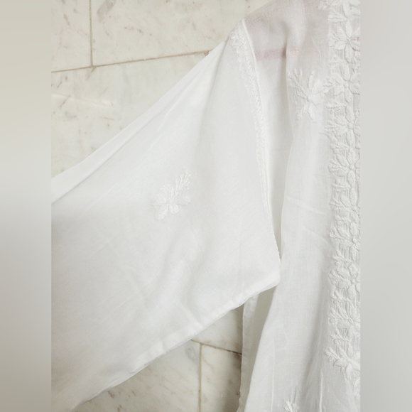 🌷Lucknowi Chikankari Short Kurti🌷 - Picture 7 of 9